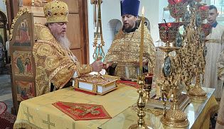 Управляющий Алатырской епархией в праздник пророка Божия Илии овершил Божественную Литургию в в кафедральном храме в честь Иверской иконы Божией Матери города Алатырь