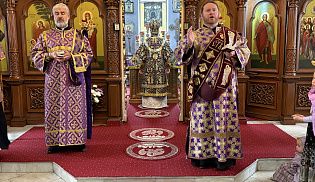 Епископ Алатырский и Батыревский Феодосий возглавил Престольные торжества в храме Воздвижения Креста Господня города Алатырь