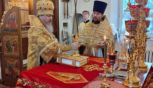 Управляющий Алатырской епархией в Неделю 29-ю по Пятидесятнице совершил Божественную Литургию в кафедральном храме в честь Иверской иконы Божией Матери города Алатырь