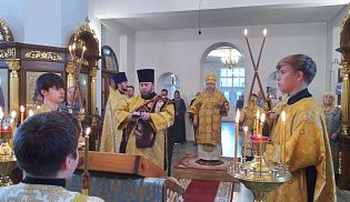 Управляющий Алатырской епархией в 13-ю Неделю по Пятидесятнице совершил Божественную Литургию в Киево-Николаевском Новодевичьем монастыре города Алатырь