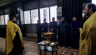 Духовенство Алатырской епархии совершило молебен в пожарной части в День спасателя