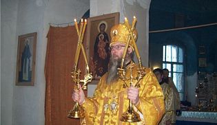 В неделю о мытаре и фарисее Преосвященнейший Феодор, епископ Алатырский и Порецкий, совершил Божественную литургию в храме Покрова Пресвятой Богородицы с. Ахматово Алатырского района