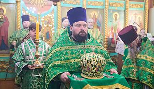 Епископ Алатырский и Порецкий Феодосий сослужил за Божественной литургией митрополиту Чебоксарскому и Чувашскому Савватию в храме честь святого благоверного князя Александра Невского села Батырево