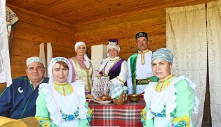Духовенство Алатырской епархии приняло участие в народном празднике Акатуй-Сабантуй на Батыревской земле