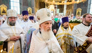 Духовенство Алатырской епархии сослужило главе Чувашской митрополии на Божественной Литургии в пятую годовщину преставления митрополита Варнавы
