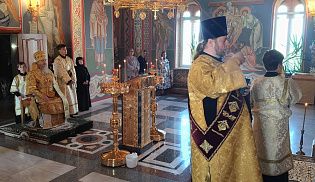 Епископ Алатырский и Порецкий Феодосий возглавил престольные торжества в Свято-Троицком мужском монастыре города Алатырь