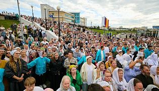 В Чебоксарах состоялись торжественные проводы ковчега с десницей святителя Спиридона Тримифунтского