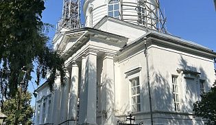 Епископ Алатырский и Порецкий Феодосий в праздник " Тихвинской" иконы Божией Матери возглавил Престольные торжества в Богоявленском храме села Козловка