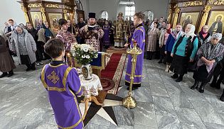 Епископ Алатырский и Порецкий Феодосий в Неделю Торжества Православия совершил Божественную Литургию в Иверском кафедральном храме города Алатырь