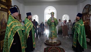 1 августа 2023 г., в день памяти прп. Серафима Саровского Преосвященнейший Феодор, епископ Алатырский и Порецкий, совершил Божественную Литургию в храме преп. Серафима Саровского с.Алманчиково Батыревского района