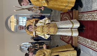 Епископ Алатырский и Батыревский Феодосий в Неделю всех святых совершил Божественную Литургию в Иверском кафедральном храме города Алатырь