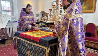 Управляющий Алатырской епархией во 2-ю Неделю Великого поста совершил Божественную Литургию в Иверском кафедральном храме города Алатырь