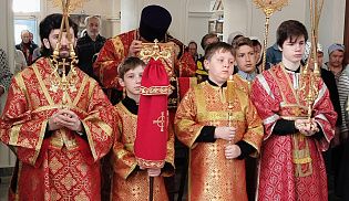 Управляющий Алатырской епархией в Неделю о самаряныне совершил Божественную Литургию в кафедральном храме в честь Иверской иконы Божией Матери города Алатырь