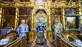 Епископ Алатырский и Порецкий Феодосий сослужил за Божественной литургией митрополиту Чебоксарскому и Чувашскому Савватию в Престольный праздник кафедрального собора в честь Введения во храм Пресвятой Богородицы города Чебоксары