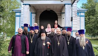 Епископ Алатырский и Порецкий Феодосий совершил Божественную Литургию в храме Рождества Христова села Никулино