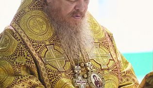 Управляющий Алатырской епархией в пятую Неделю по Пятидесятнице сослужил митрополиту Чебоксарскому и Чувашскому Савватию за Божественной Литургией в кафедральном храме святителя Николая Чудотворца города Канаш