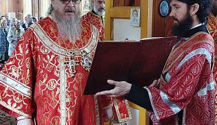Епископ Алатырский и Порецкий Феодосий в праздник святого апостола Иоанна Богослова совершил Божественную Литургию в храме в честь святителя Николая Чудотворца села Чепкас-Никольское