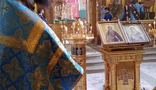 Епископ Алатырский и Порецкий Феодосий в праздник Сретения Владимирской иконы Божией Матери совершил Божественную Литургию в Свято-Троицком мужском монастыре города Алатырь