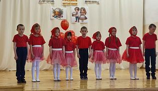 Священник принял участие в фестивале детского творчества "Пасхальная радость"