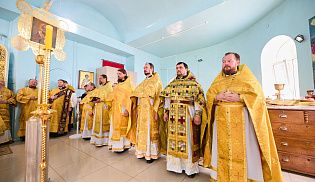 Управляющий Алатырской епархией в пятую Неделю по Пятидесятнице сослужил митрополиту Чебоксарскому и Чувашскому Савватию за Божественной Литургией в кафедральном храме святителя Николая Чудотворца города Канаш
