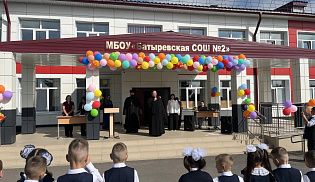 Духовенство Алатырской епархии приняло участие в праздновании Дня знаний в муниципальных округах