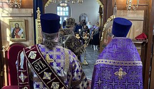 Управляющий Алатырской епархией во 2-ю Неделю Великого поста совершил Божественную Литургию в Иверском кафедральном храме города Алатырь