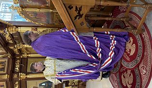 Епископ Алатырский и Батыревский Феодосий в Неделю всех святых совершил Божественную Литургию в Иверском кафедральном храме города Алатырь