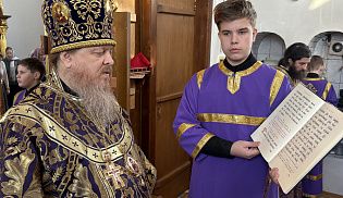 Управляющий Алатырской епархией во 2-ю Неделю Великого поста совершил Божественную Литургию в Иверском кафедральном храме города Алатырь