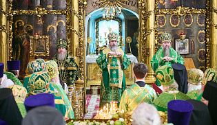В день тезоименитства главы Чувашской митрополии управляющий Алатырской епархией сослужил за Божественной литургией в Введенском кафедральном соборе города Чебоксары митрополиту Чебоксарскому и Чувашскому Савватию