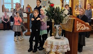 Управляющий Алатырской епархией в Неделю 28-ю по Пятидесятнице совершил Божественную Литургию в кафедральном храме в честь Иверской иконы Божией Матери города Алатырь