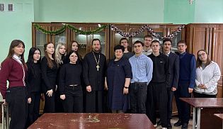 О вере, выборе и взрослении: в Алатырской школе прошли встречи со священником 