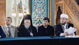 Епископ Феодосий принял участие в Республиканском ифтаре