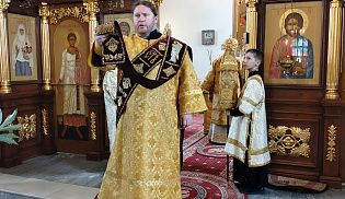 Управляющий Алатырской епархией в седьмую Неделю по Пятидесятнице совершил Божественную Литургию в в кафедральном храме в честь Иверской иконы Божией Матери города Алатырь