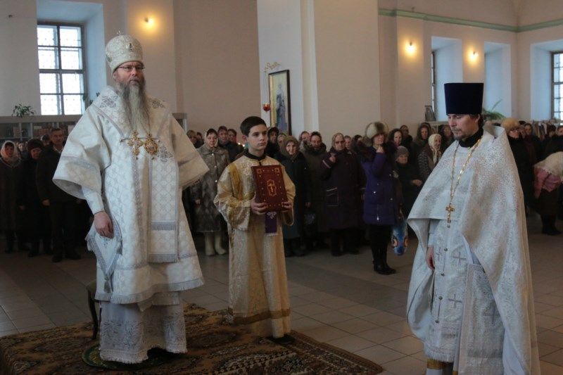 "Во Иордане крещающуся Тебе, Господи, троическое явися поклонение…" "Во Иордане крещающуся Тебе, Господи, троическое явися поклонение…"