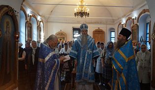 В праздник Рождества Пресвятой Владычицы нашей Богородицы и Приснодевы Марии епископ Алатырский и Порецкий Феодор совершил Божественную Литургию в храме Рождества Пресвятой Богородицы г. Алатырь