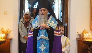 В праздник Рождества Пресвятой Владычицы нашей Богородицы и Приснодевы Марии епископ Алатырский и Порецкий Феодор совершил Божественную Литургию в храме Рождества Пресвятой Богородицы г. Алатырь