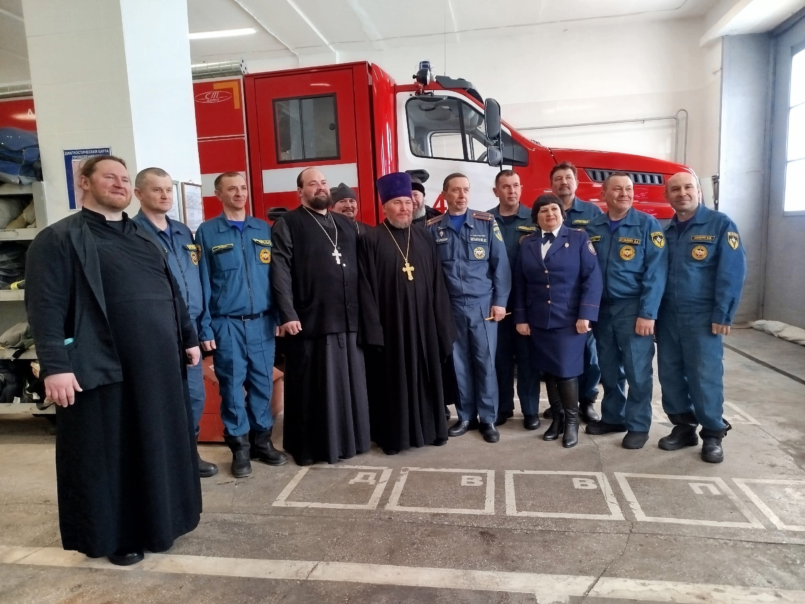 В пожарных частях сел Батырево и Шемурша были совершены праздничные молебны