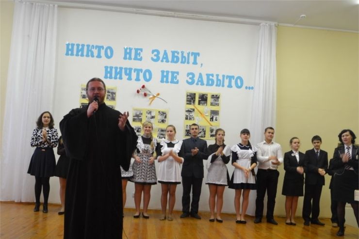 Председатель миссионерского отдела Алатырской епархии принял участие в церемонии вручения юбилейных медалей «70 лет Победы в Великой Отечественной войне 1941-1945 гг.»