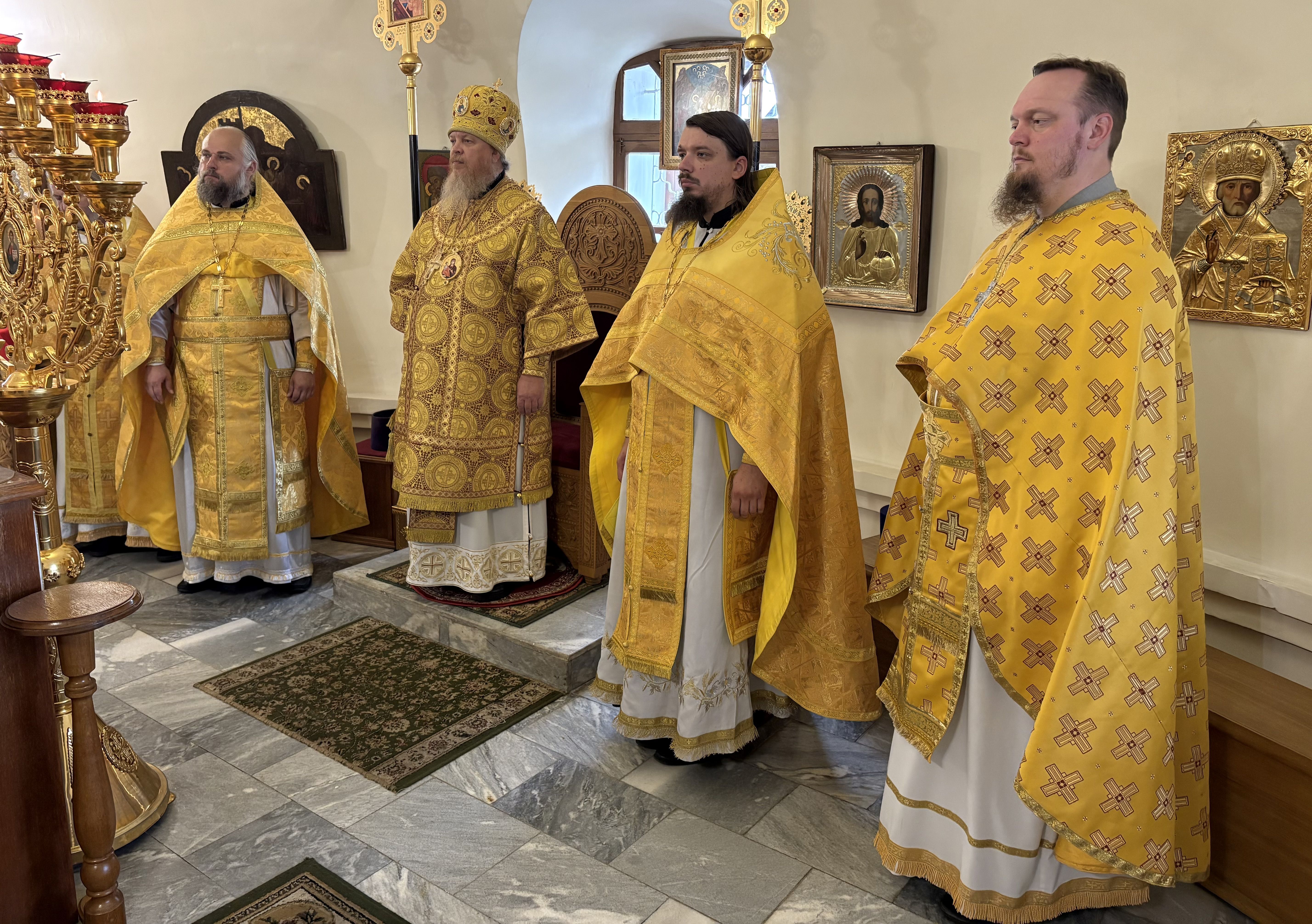 Управляющий Алатырской епархией возглавил Престольные торжества в Киево-Николаевском Новодевичьем монастыре города Алатырь