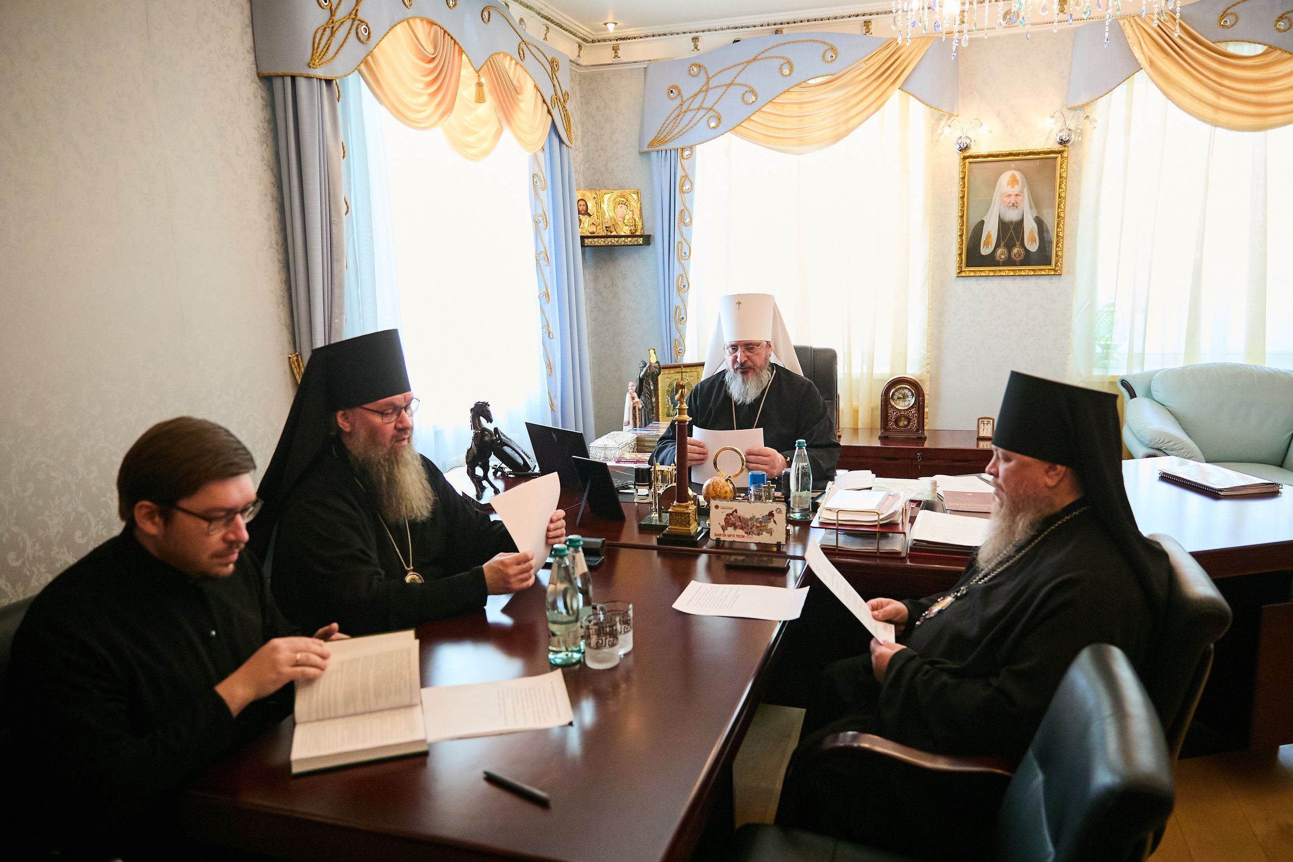 Архиерейский совет Чувашской митрополии состоялся в Чебоксарах