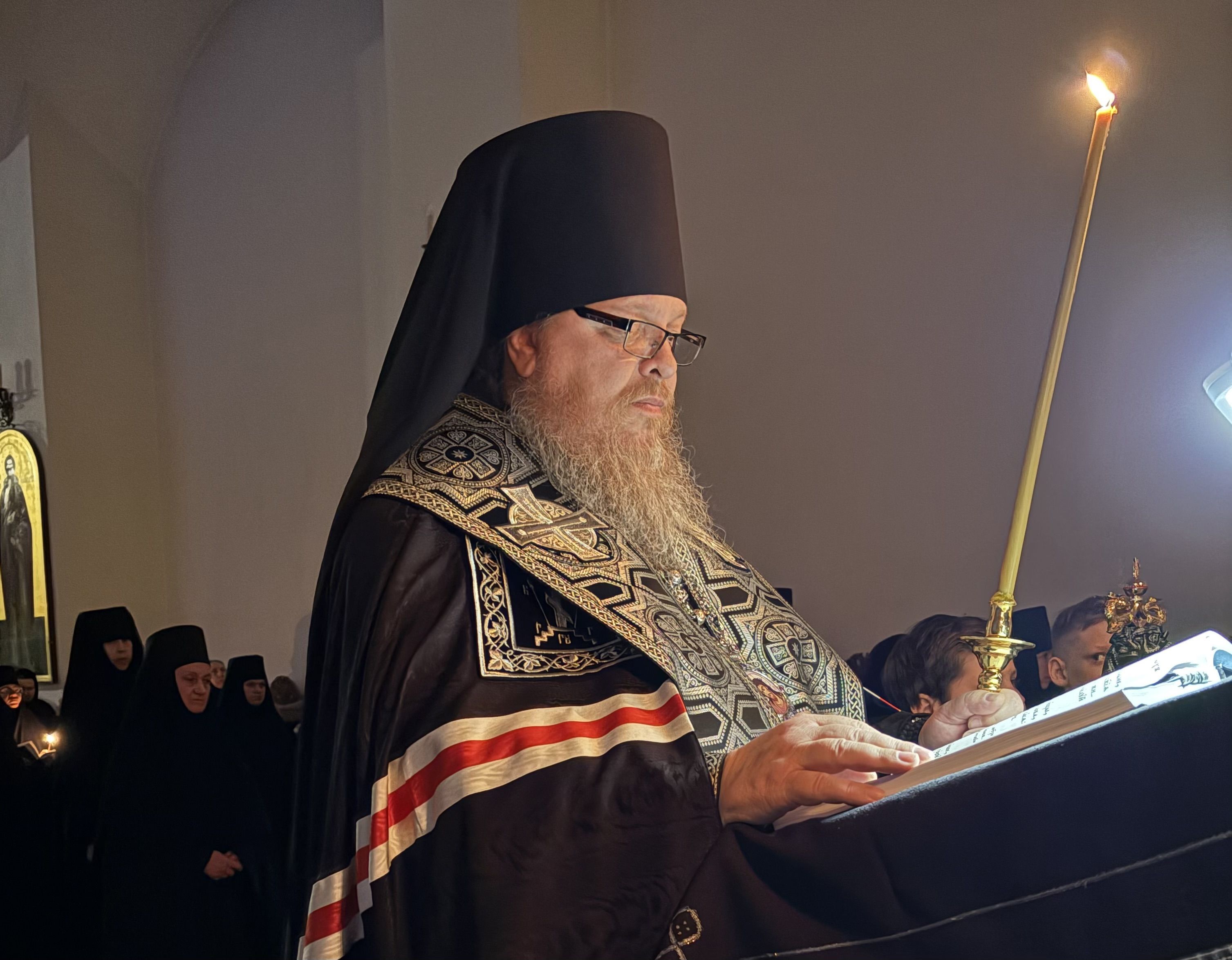 Великое повечерие с чтением Великого покаянного канона прп. Андрея Критского в Свято-Троицком монастыре города Алатырь