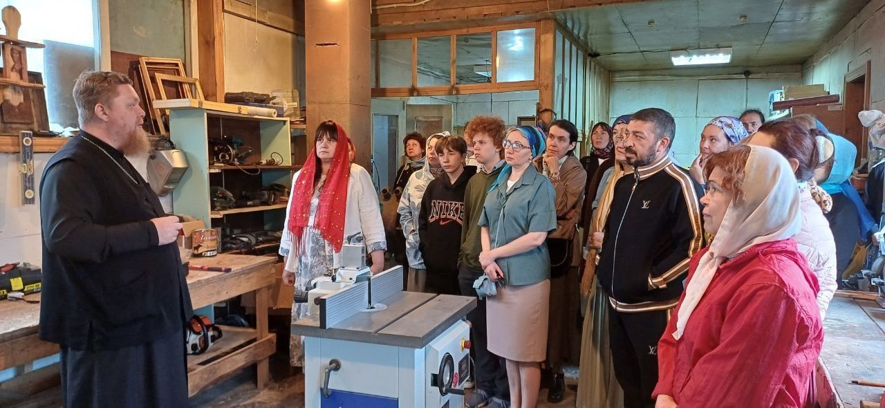 Терапевтическое сообщество «Новая жизнь» посетила группа паломников из Казани.