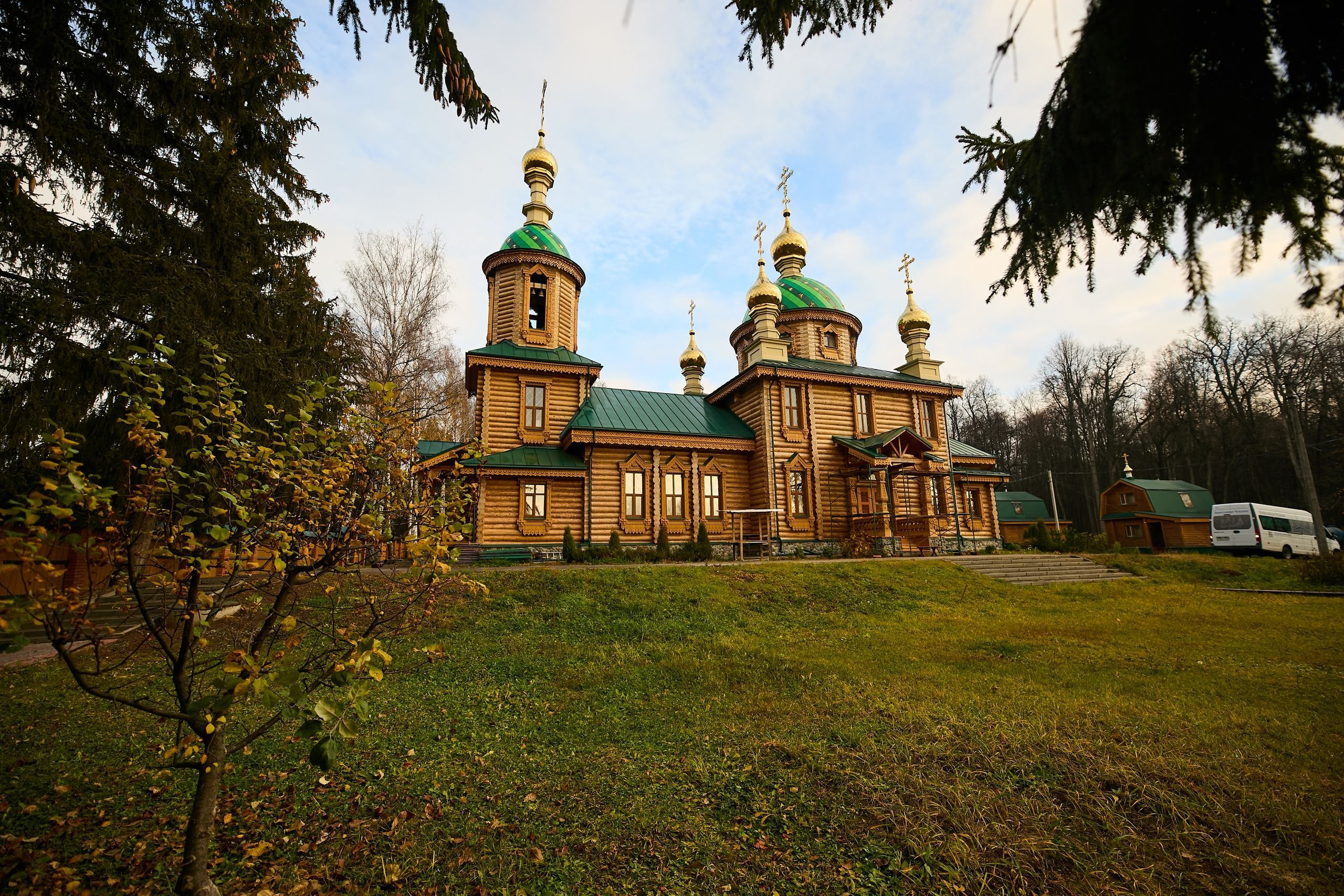 Репортаж телеканала "Спас" о праздновании в честь Иверской иконы Божией Матери в Александро-Невском мужском монастыре п/о Кюрегаси