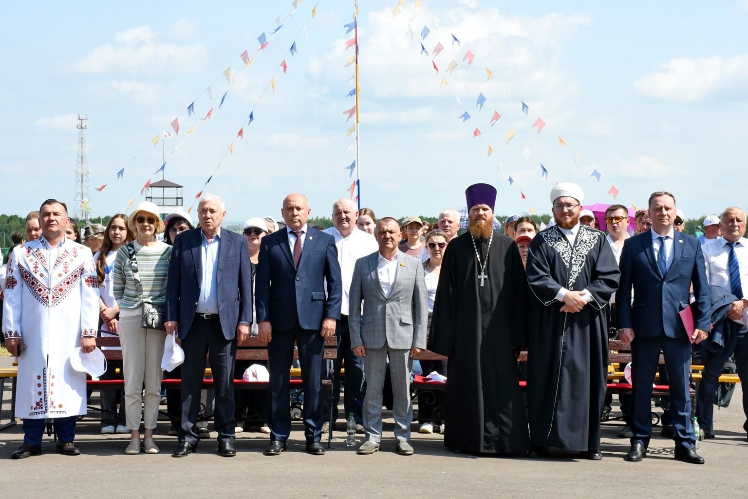 Священнослужители приняли участие в празднике Акатуй-Сабантуй в Батыревском округе