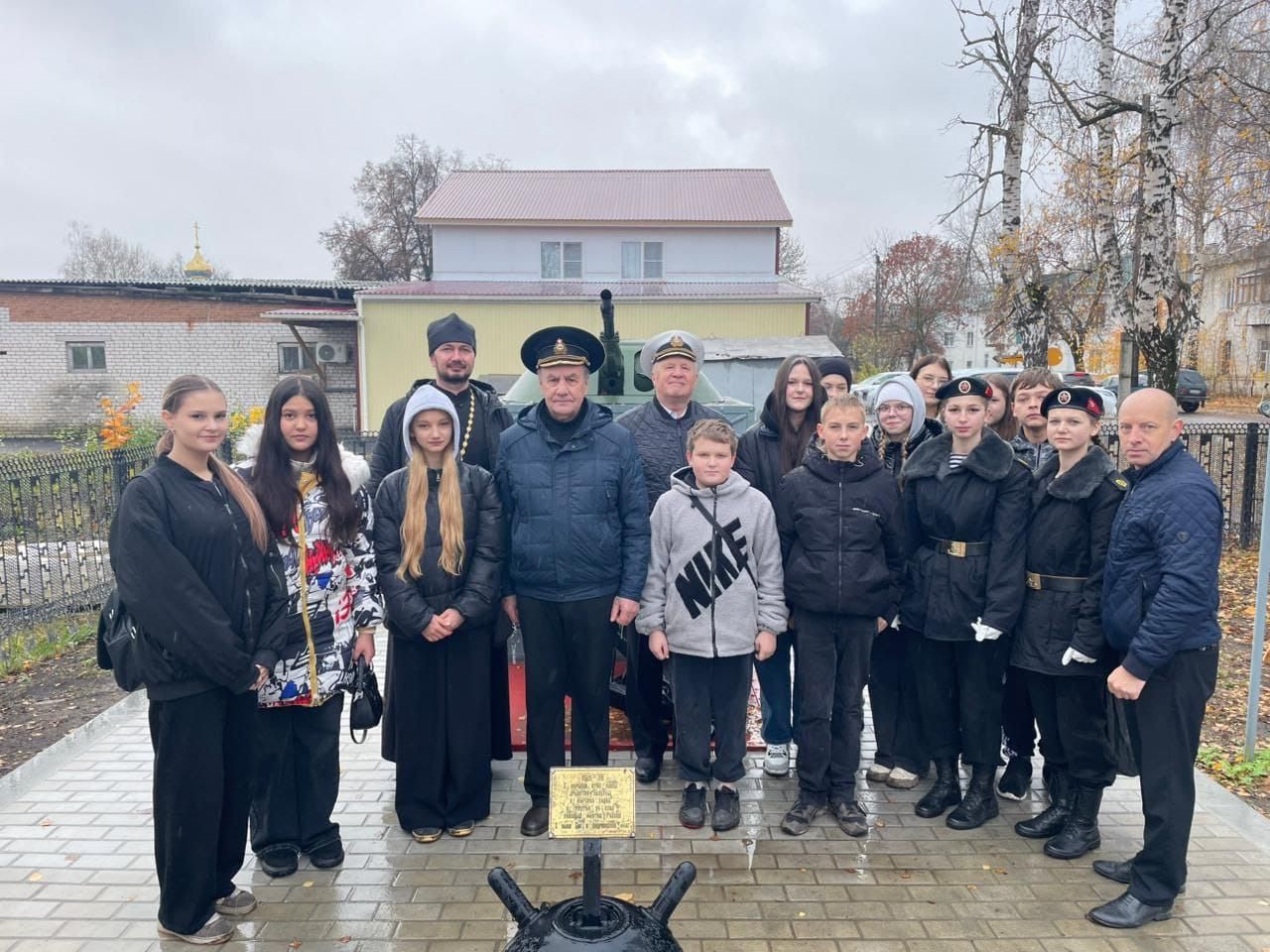 В Алатыре состоялось торжественное мероприятие по случаю 329-летия ВМФ с участием настоятеля Иверского кафедрального храма