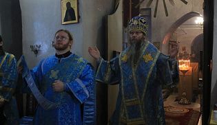 Божественная Литургия в  храме святителя Николая г. Алатырь