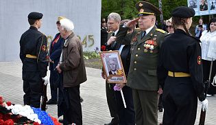 Епископ Феодосий принял участие в Торжеством митинге по случаю 80-летия Великой Победы