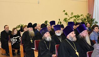 В Алатыре прошла IX межрегиональная научно-практическая конференция "Уроки Великой Победы и принципы духовной безопасности России сегодня"