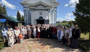 Епископ Алатырский и Батыревский Феодосий возглавил Престольные торжества в храме святителя Николая Чудотворца села Сыреси