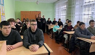 В Батырево прошла встреча духовенства со студентами техникума